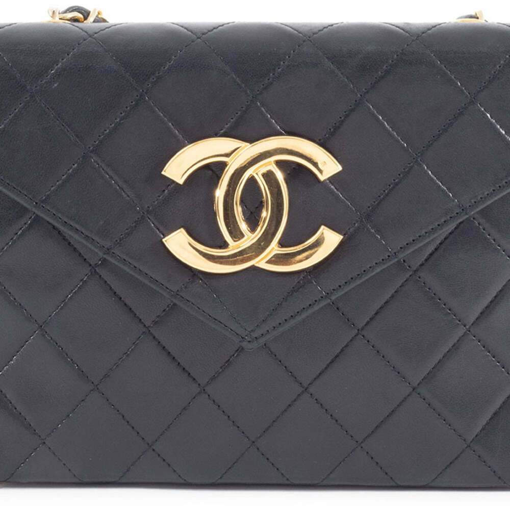 Chanel Matelasse Black Chain Shoulder Bag, Lambskin Leather, Women's, Black, ... - Picture 2 of 16